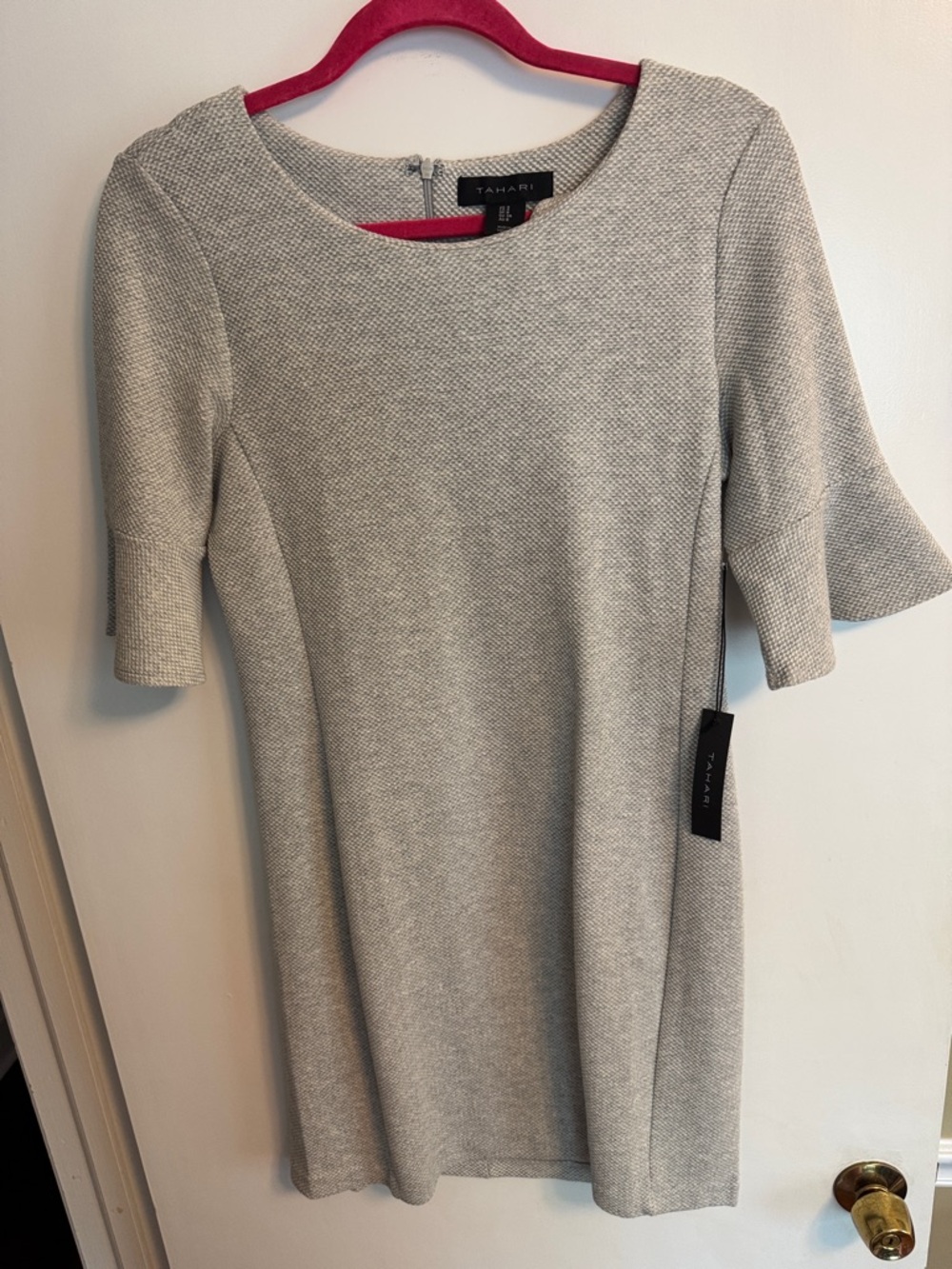 Tahari Gray Textured Short Sleeve Sheath Dress (never worn with tags)